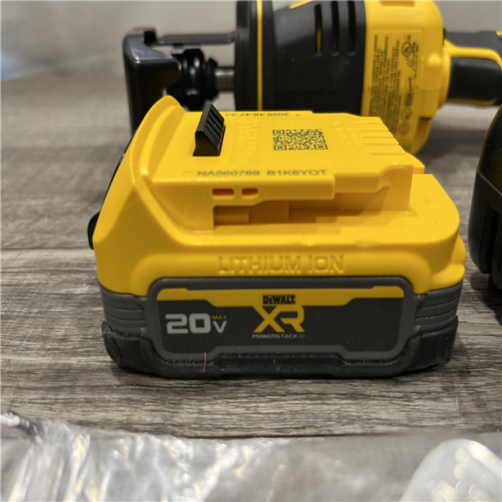 AS-IS DEWALT Atomic 20-Volt Maximum Cordless Brushless Compact Reciprocating Saw Kit