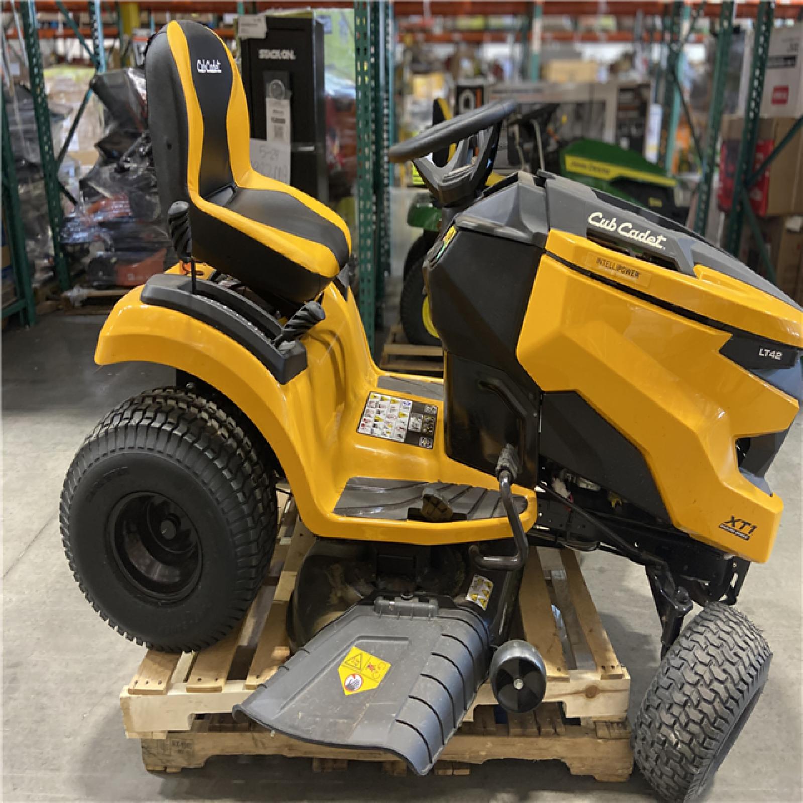 DALLAS LOCATION - Cub Cadet XT1 Enduro LT 42 in. 547cc Engine with Intelli Power Hydrostatic Drive Gas Riding Lawn Tractor