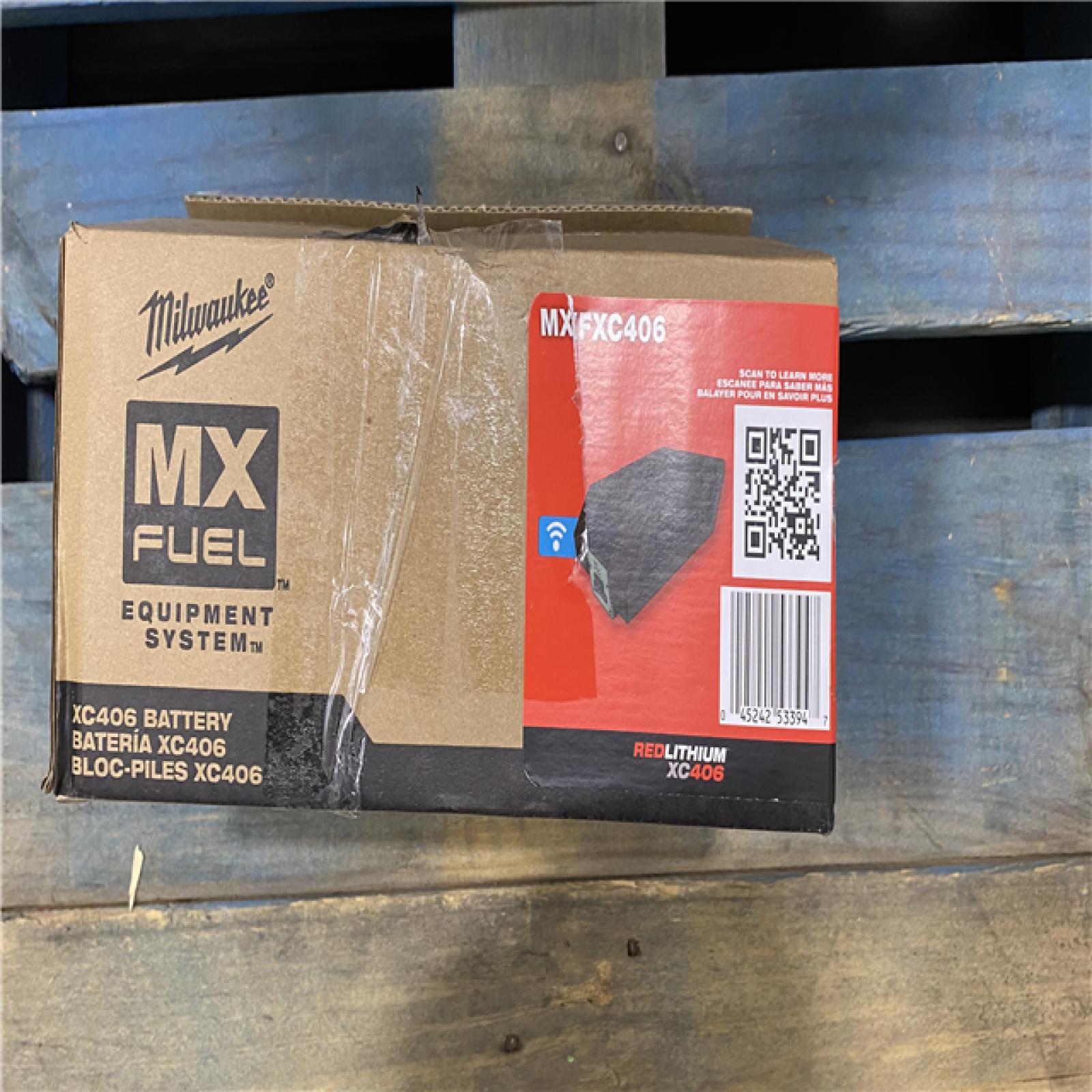 DALLAS LOCATION- Milwaukee MX FUEL ROCKET Tower Light WITH BATTERY