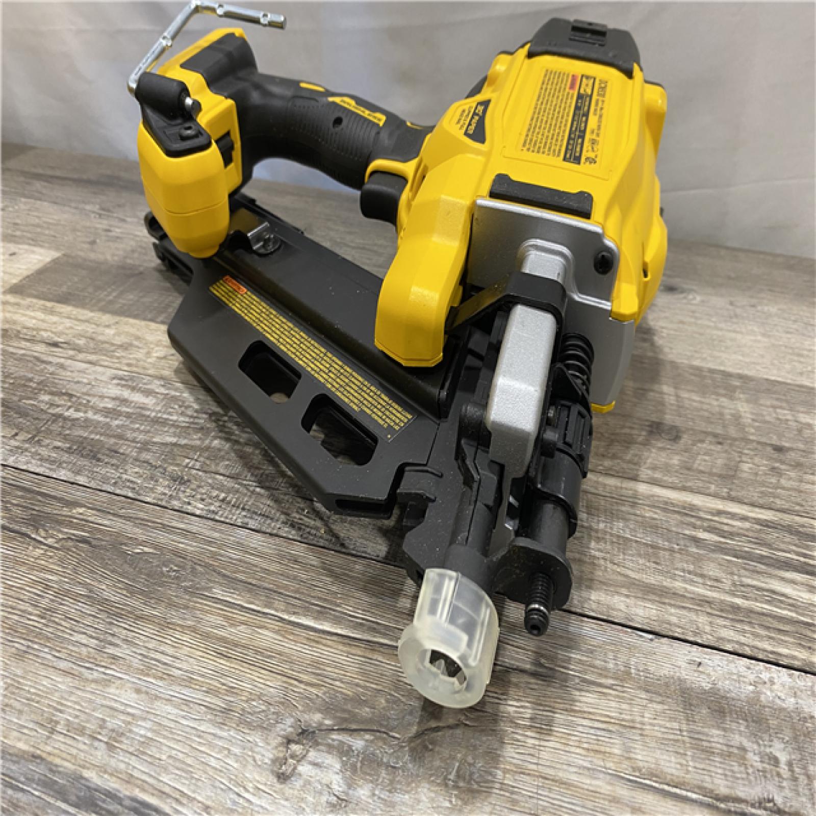 AS-IS DEWALT 20V 30 Degree Cordless Framing Nailer (Tool-Only)