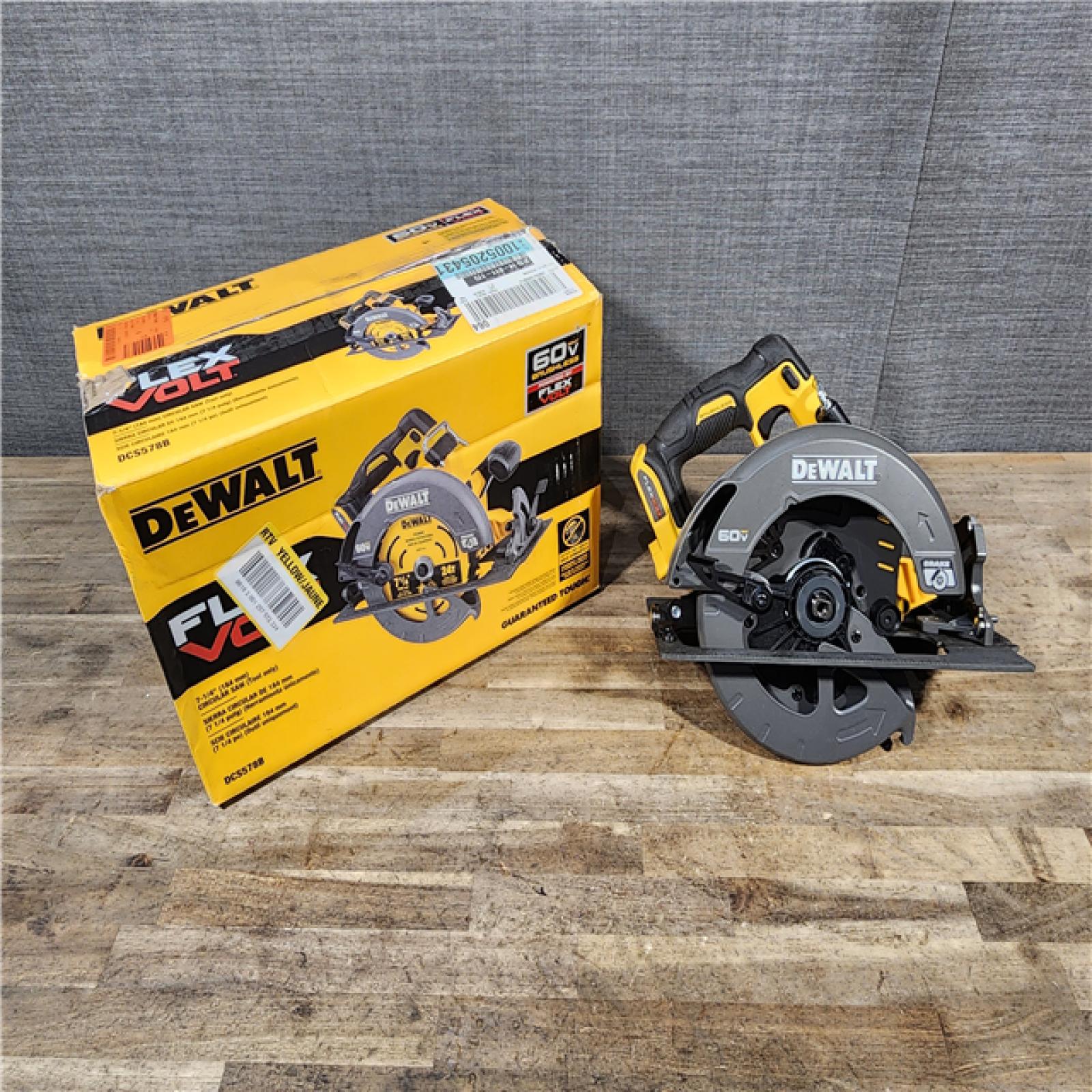 HOUSTON LOCATION - AS-IS DeWALT Flexvolt Max 7-1/4 60V Brushless Circular Saw (Tool Only)