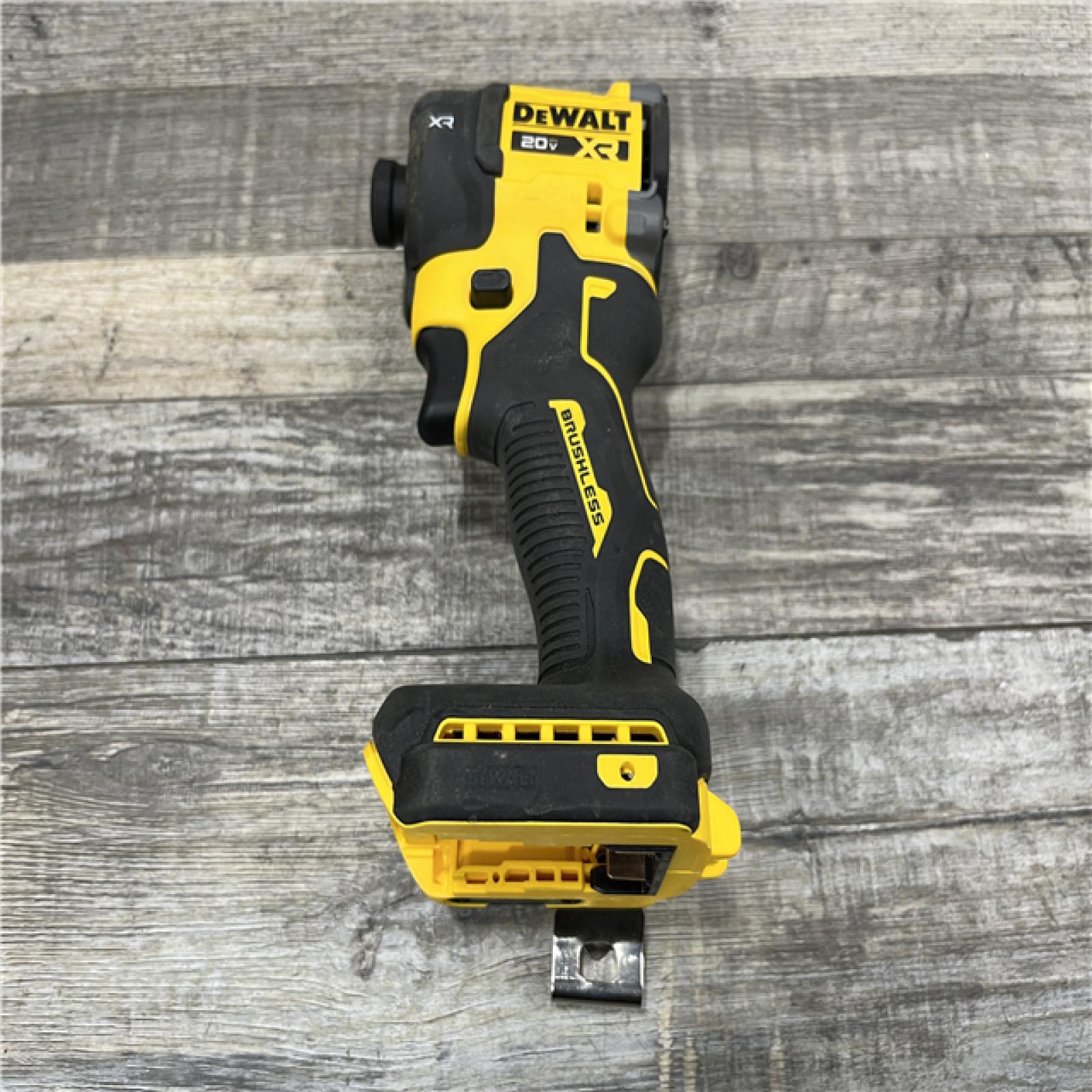AS-IS DEWALT 20V XR Brushless Cordless 1/4 in. Quiet Hydraulic Impact Driver (Tool-Only)