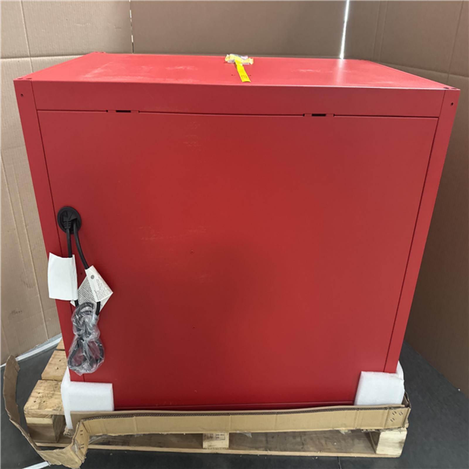CALIFORNIA AS IS MILWAUKEE 10 DRAWER BASE ONLY TOOLBOX
