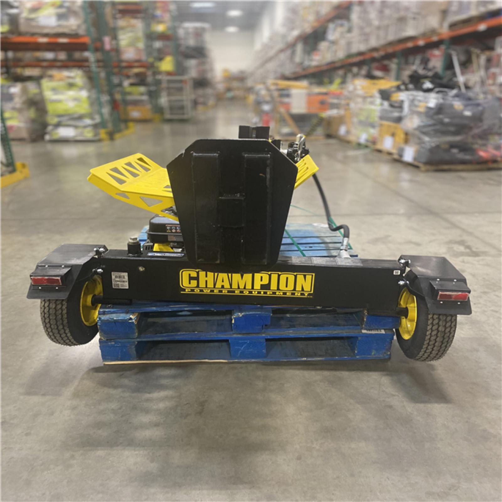 Dallas Location - As-Is 27 Ton 224cc Gas Wood Log Splitter