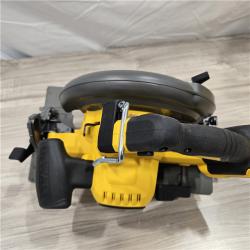 LIKE NEW! - DeWALT Flexvolt Max 7-1/4  60V Brushless Circular Saw DCS578B