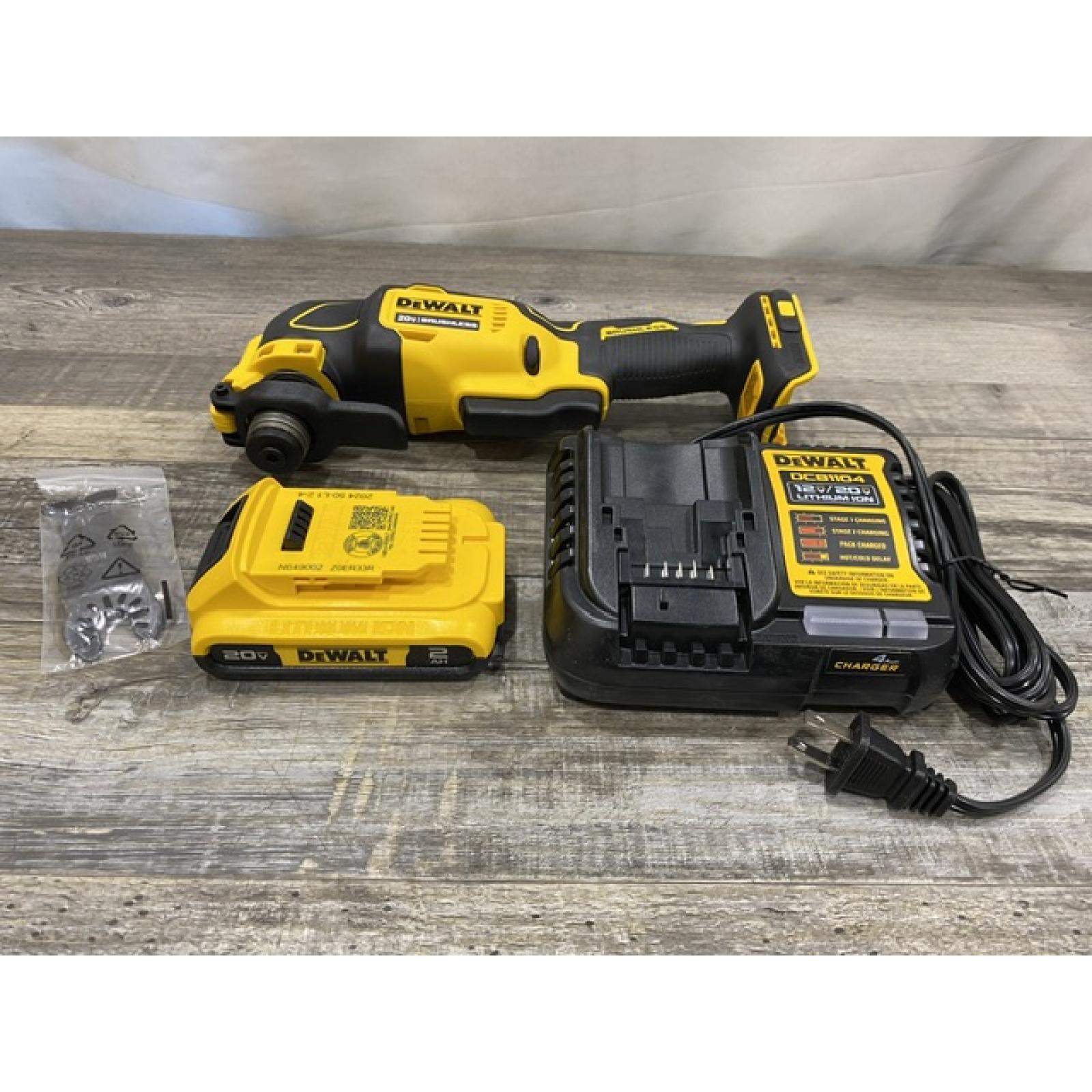 AS-IS DEWALT ATOMIC 20V MAX Cordless Brushless Oscillating Multi Tool Kit