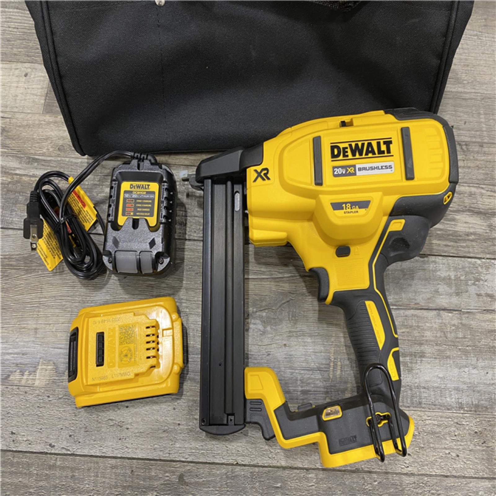 AS-IS DEWALT 20V MAX XR Lithium-Ion Cordless 18-Gauge Narrow Crown Stapler Kit