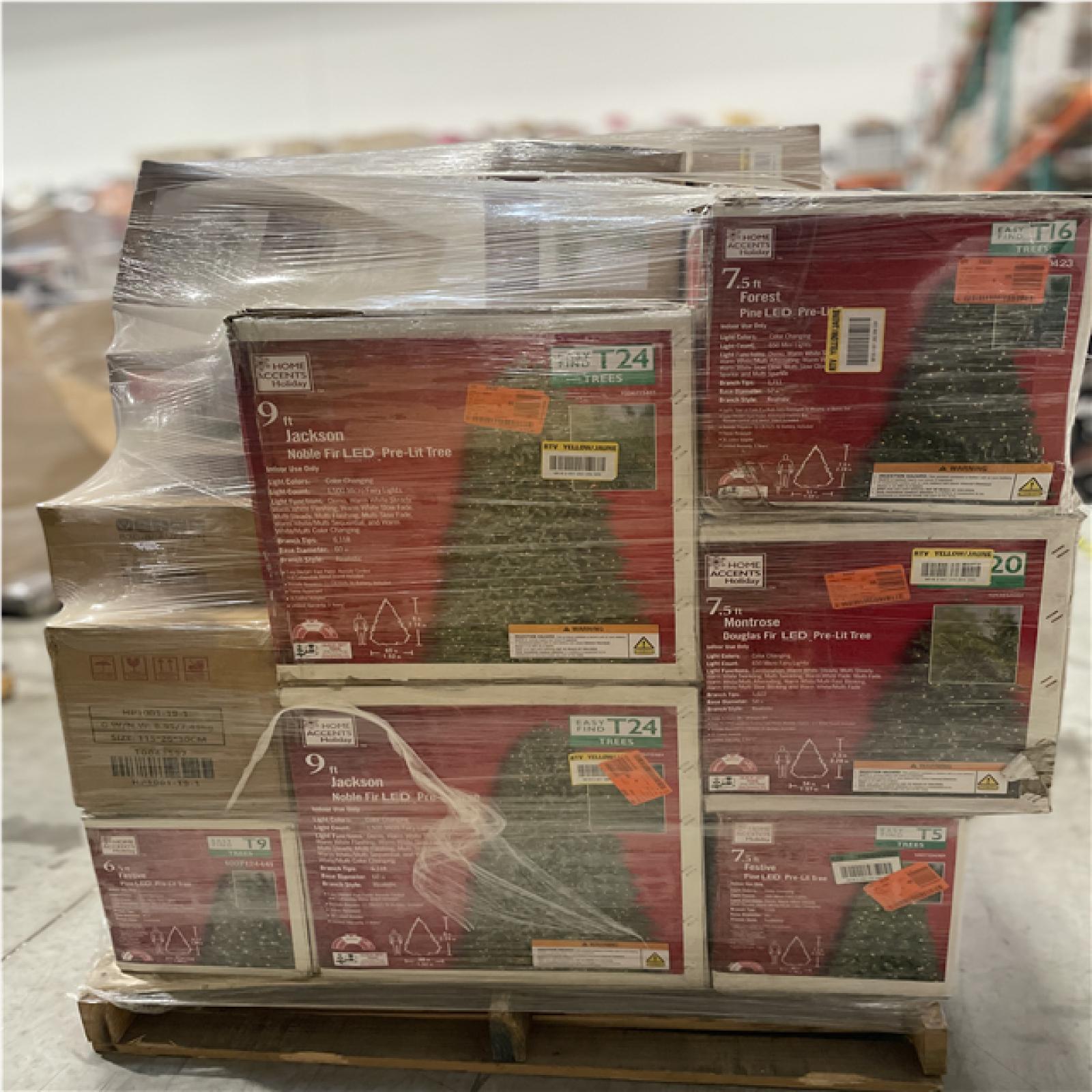 DALLAS LOCATION - MIXED CHRISTMAS TREE PALLET