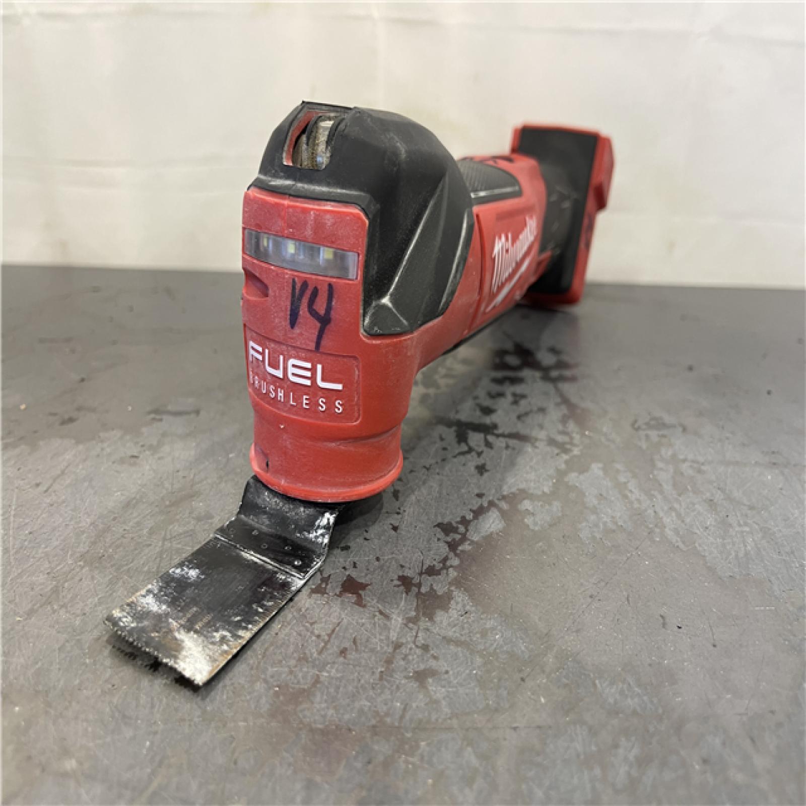 AS-IS - Milwaukee M18 FUEL 18V Lithium-Ion Cordless Brushless Oscillating Multi-Tool