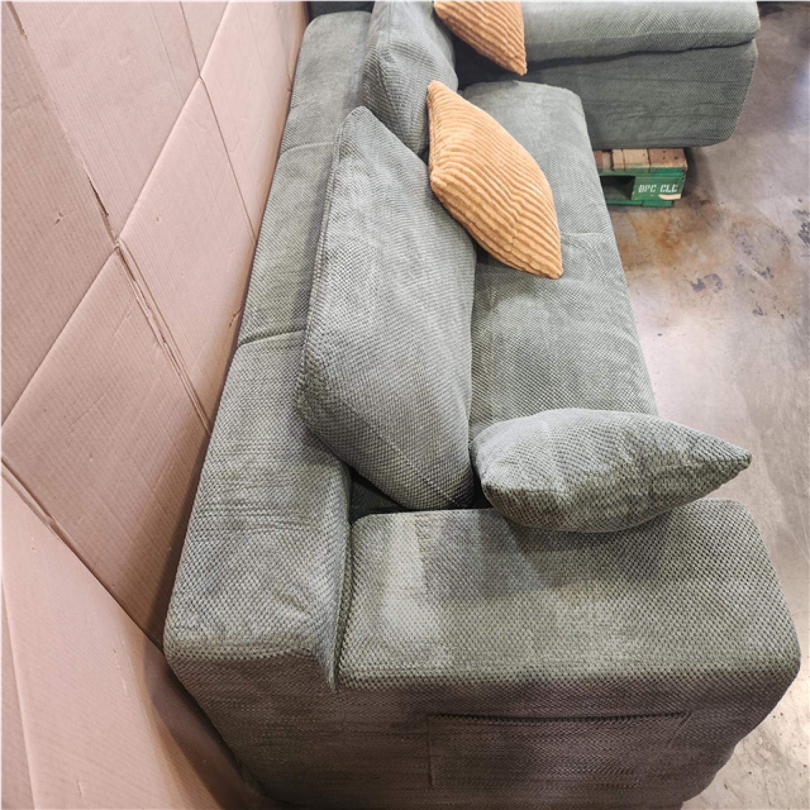 Phoenix LIKE NEW GDFSTUDIO Phoebe 108.5 in. Square Arms Polyester Blend Modular Compressed Sectional Sofa with Chaise, Storage Pocket