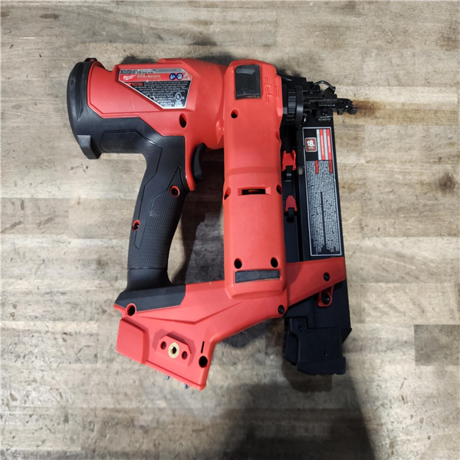 HOUSTON LOCATION - AS-IS Milwaukee M18 FUEL 18 Gauge Brad Nailer (TOOL ONLY)