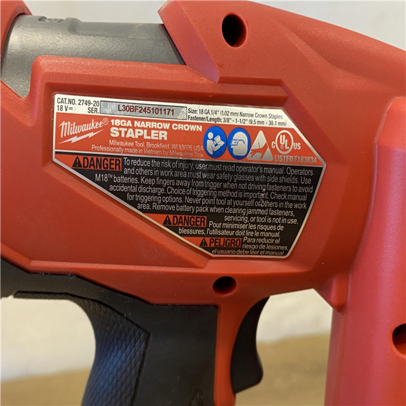 AS-IS Milwaukee FUEL 18-Volt Lithium-Ion Brushless Cordless 18-Gauge 1/4 in. Narrow Crown Stapler (Tool-Only)