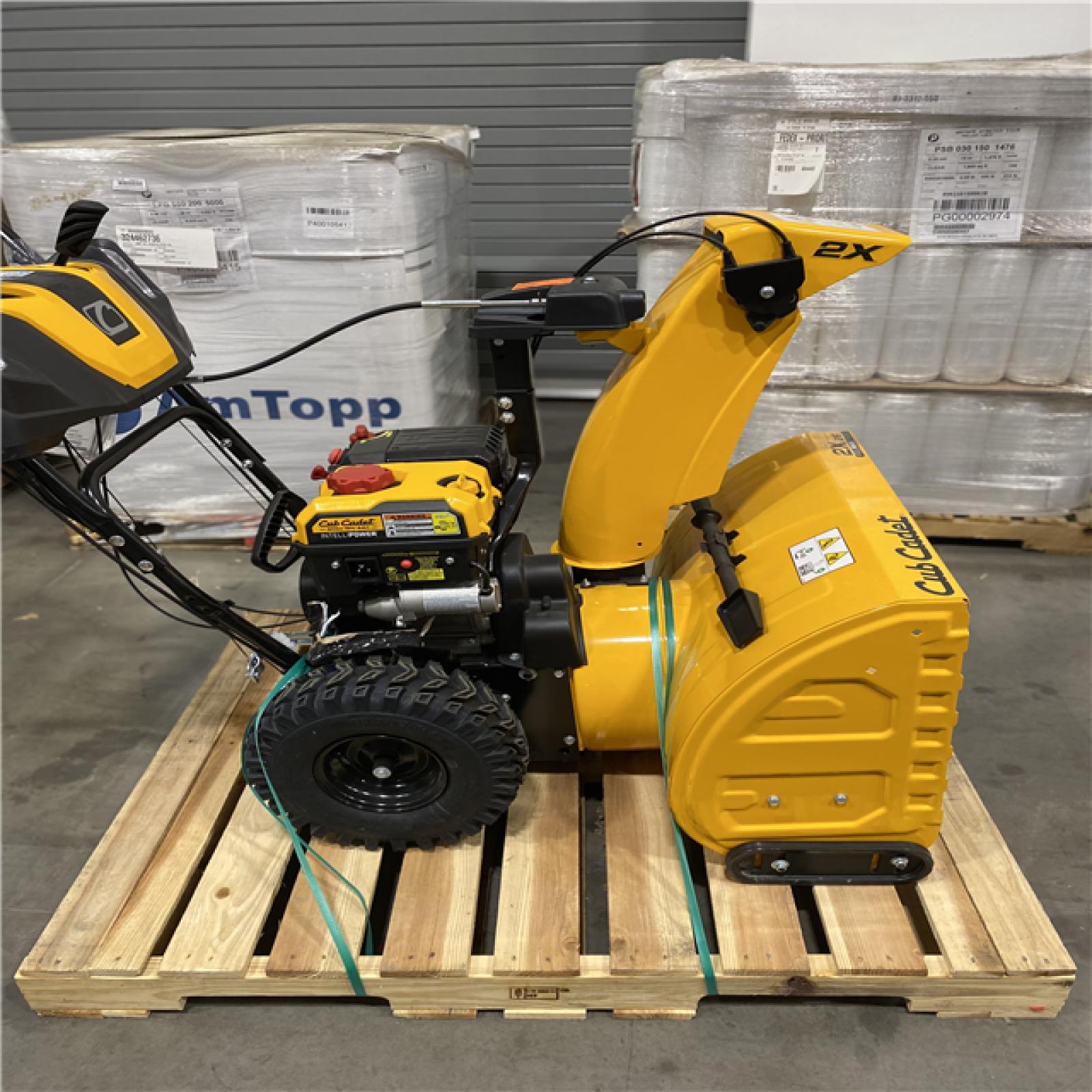 Dallas Location - As-Is Cub Cadet 2X 26 in. 243cc Gas Snow