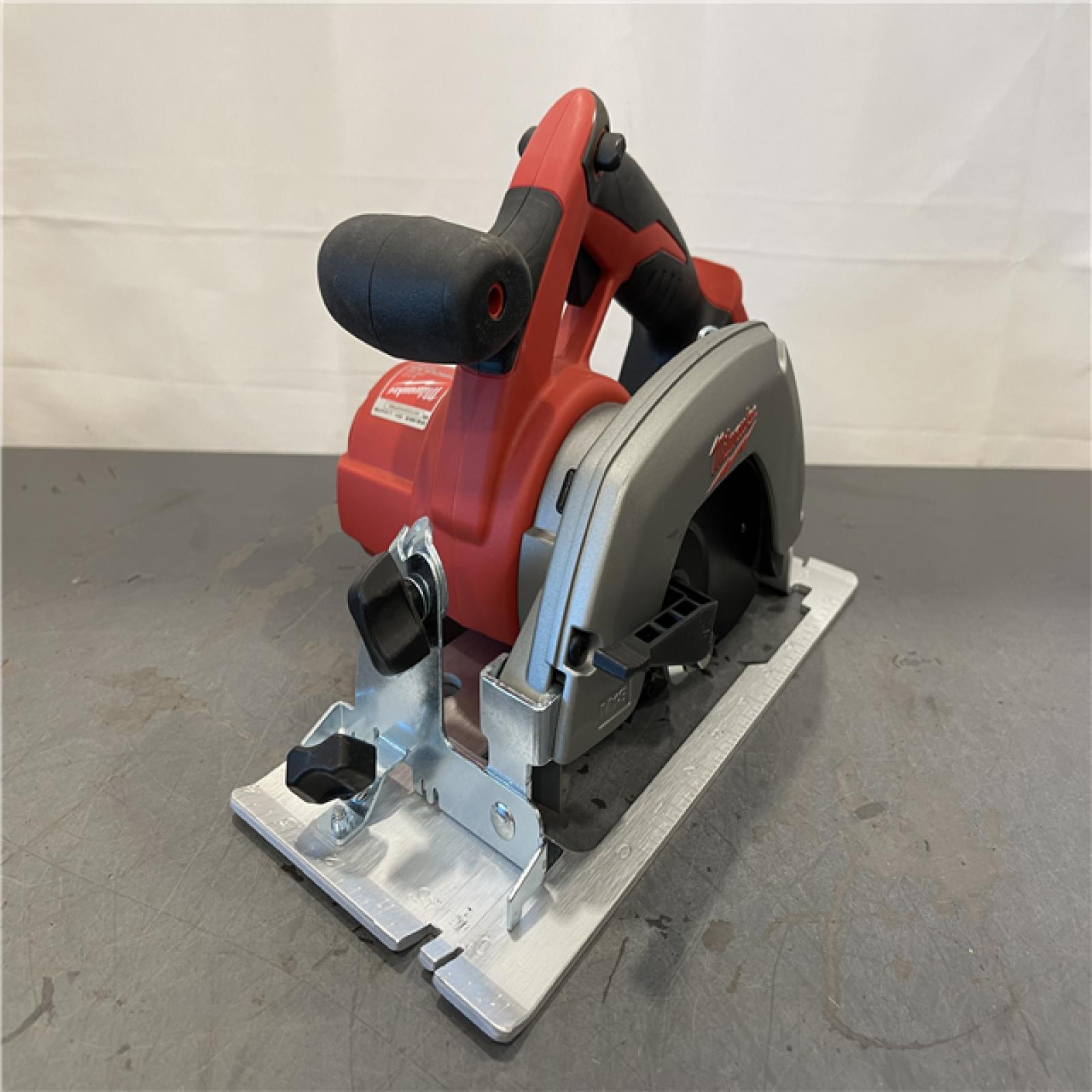 AS-IS - Milwaukee M18 18-Volt Lithium-Ion Cordless Combo Kit 7-Tool