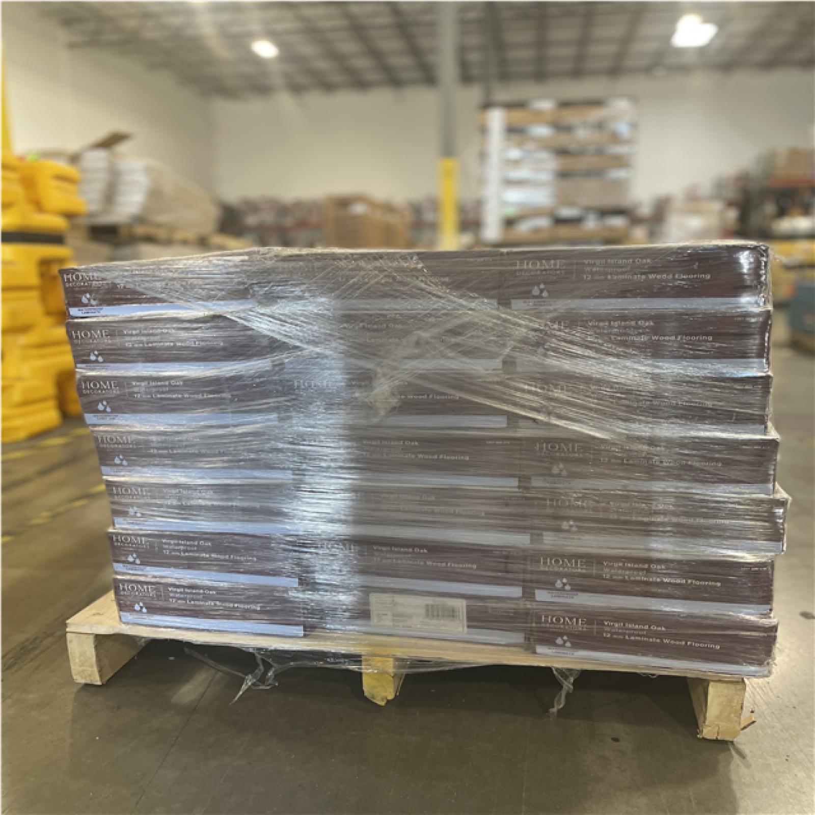 DALLAS LOCATION- HOME DECORATORS COLLECTION Virgil Island Oak Waterproof Flooring (21 UNITS)