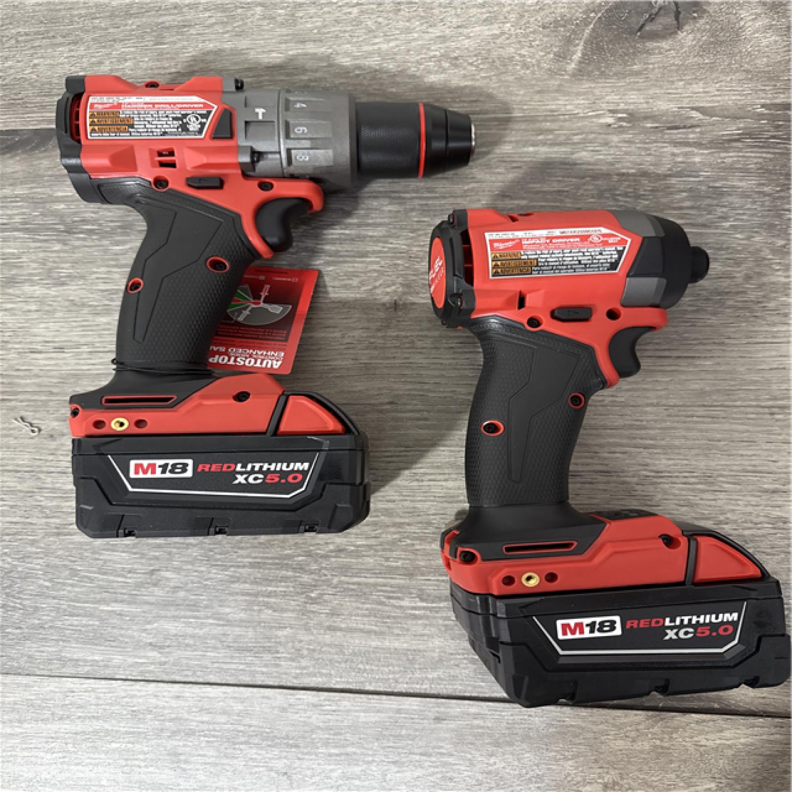 CALIFORNIA NEW Milwaukee M18 Fuel 2-Tool Combo Kit  Includes (2) Batteries  Charger & Hard Case