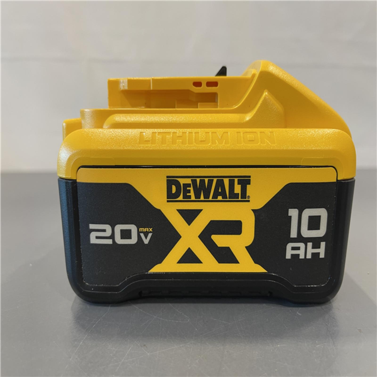 LIKE NEW! - DeWALT DCB210 20V MAX XR 10.0 AH Lithium-Ion Battery