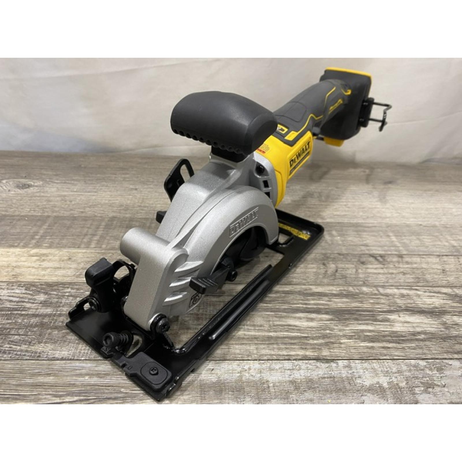 AS-IS DEWALT ATOMIC 20V MAX Cordless Brushless 4-1/2 in. Circular Saw (Tool Only)