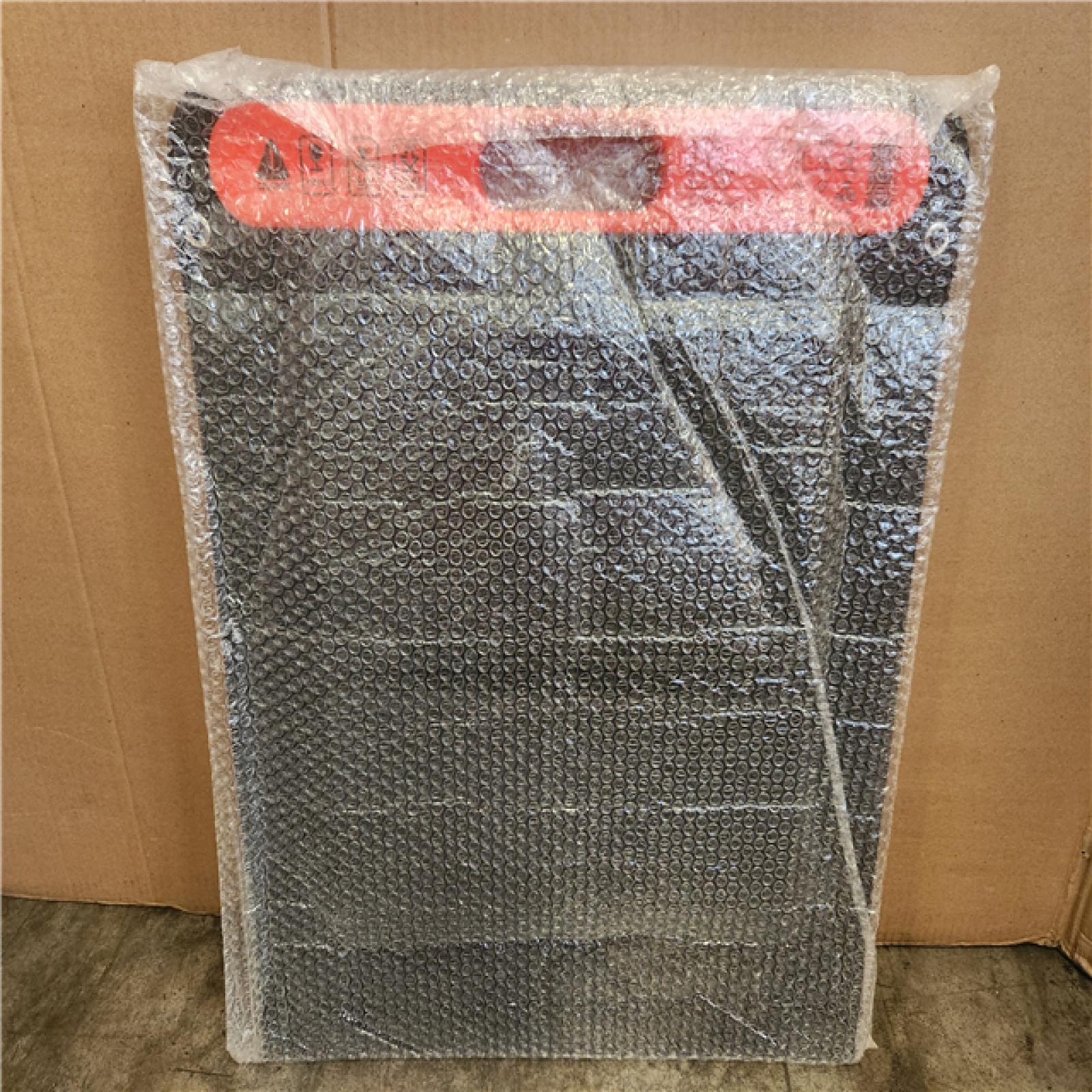 Phoenix NEW Jackery SolarSaga 100-Watt Portable Solar Panel for Explorer 290/550/880/1000/1500 Power Station with built-in 2 USB Outputs