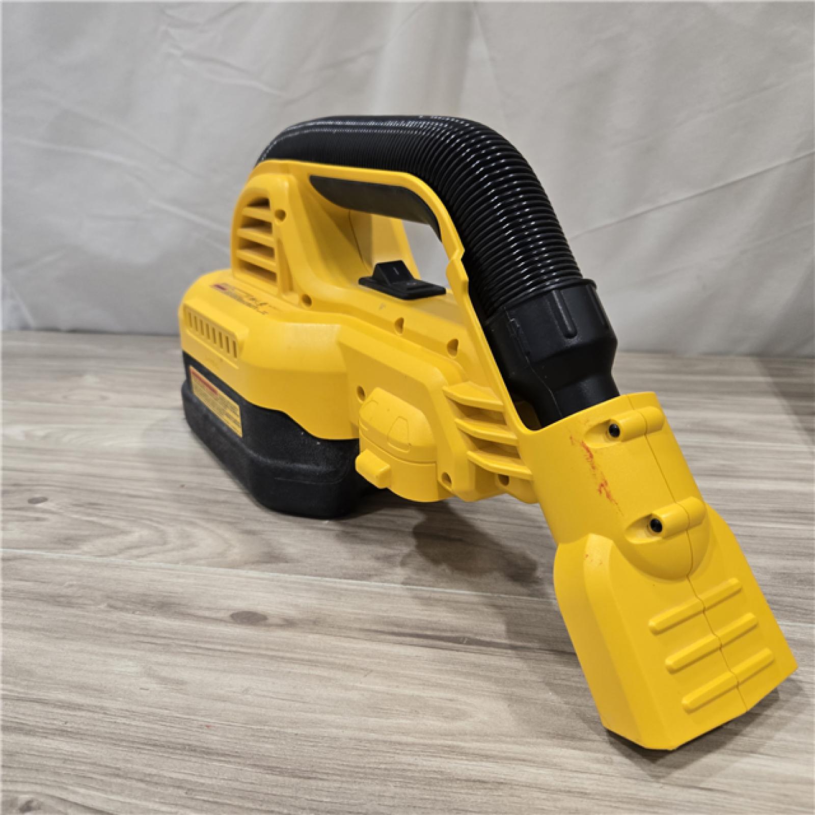 AS-IS DEWALT 20V MAX Cordless 1/2 Gal. Wet/Dry Portable Vacuum (Tool-Only)