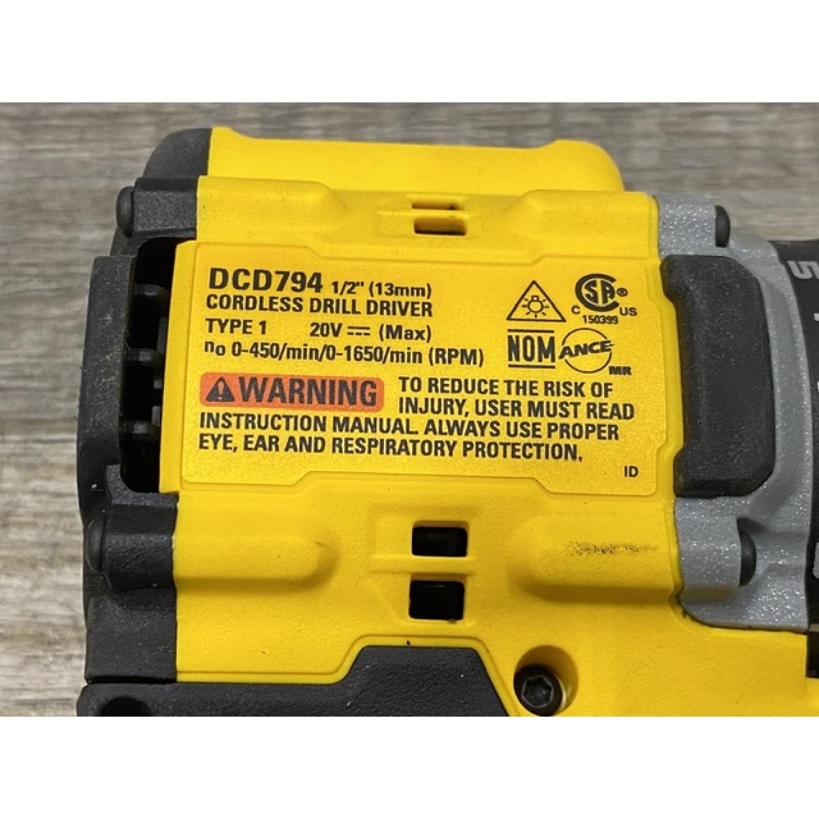 AS-IS DEWALT Atomic 20V Lithium-Ion Cordless Compact 1/2 in. Drill/Driver Kit