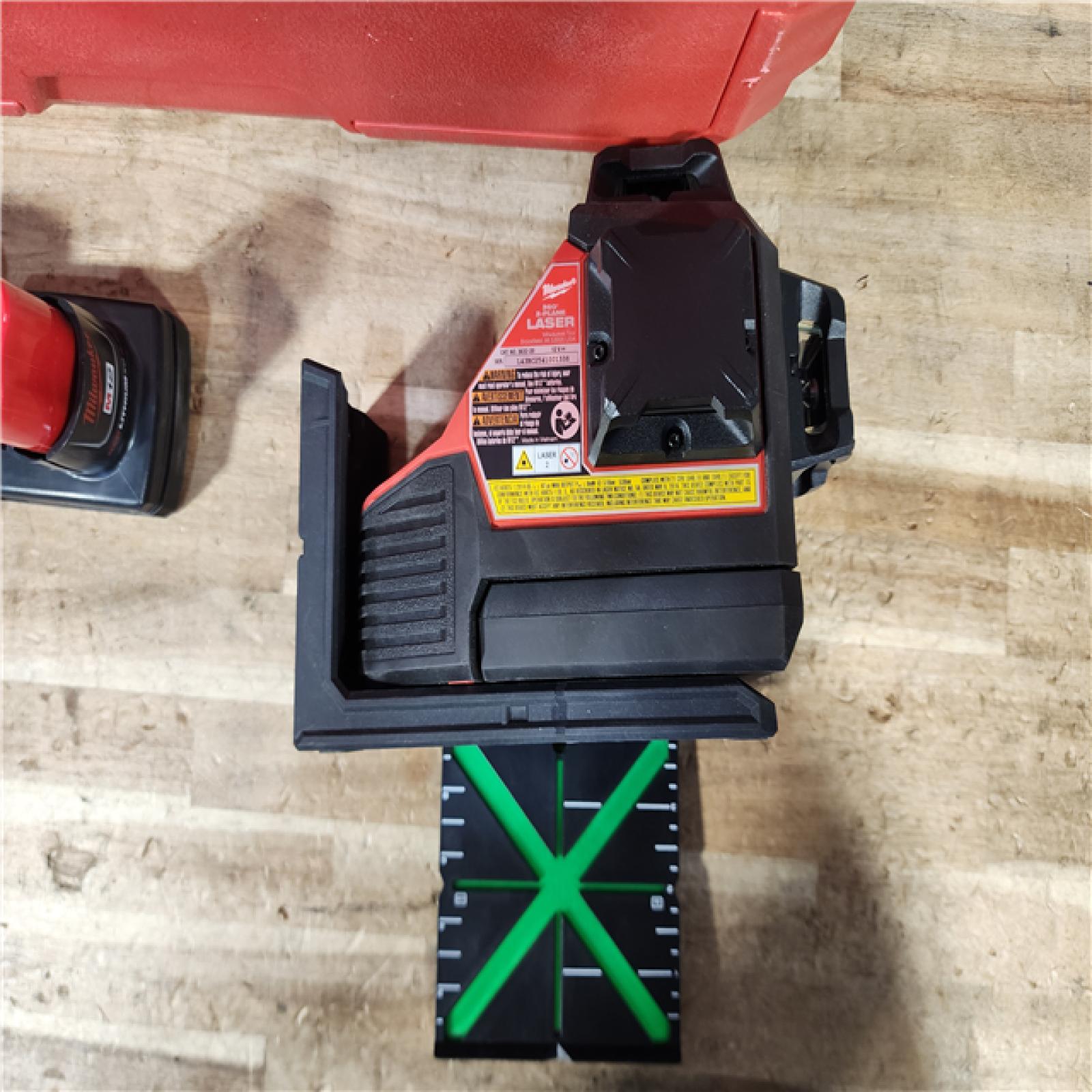 HOUSTON LOCATION - AS - IS Milwaukee 12-Volt Lithium-Ion Cordless Green 250 ft. 3-Plane Laser Level Kit