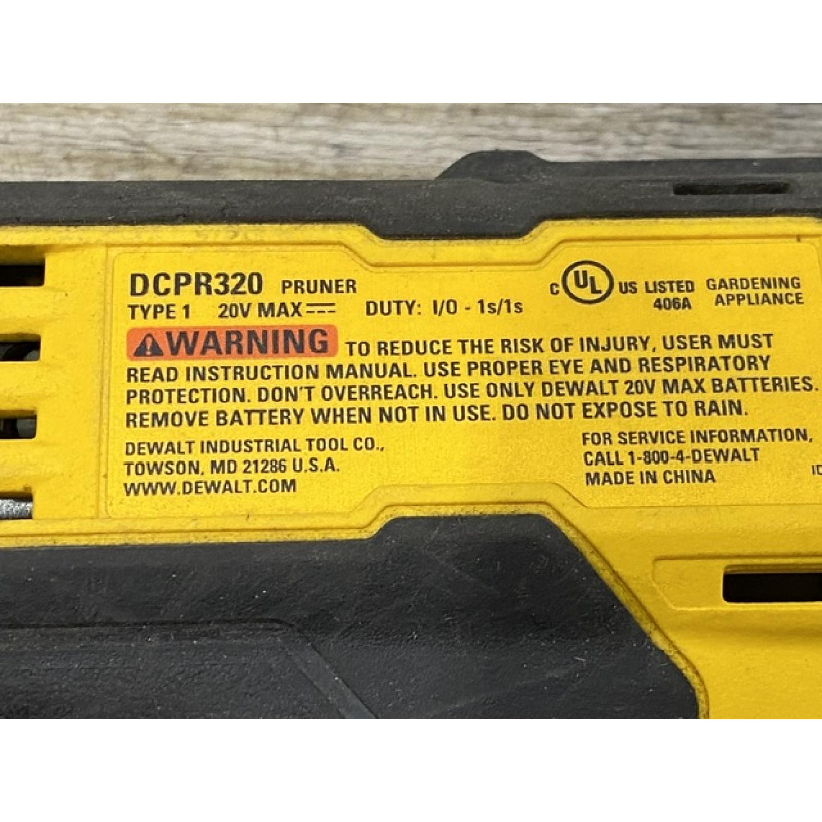 AS-IS DEWALT 20V MAX Cordless Battery Powered Pruner Kit