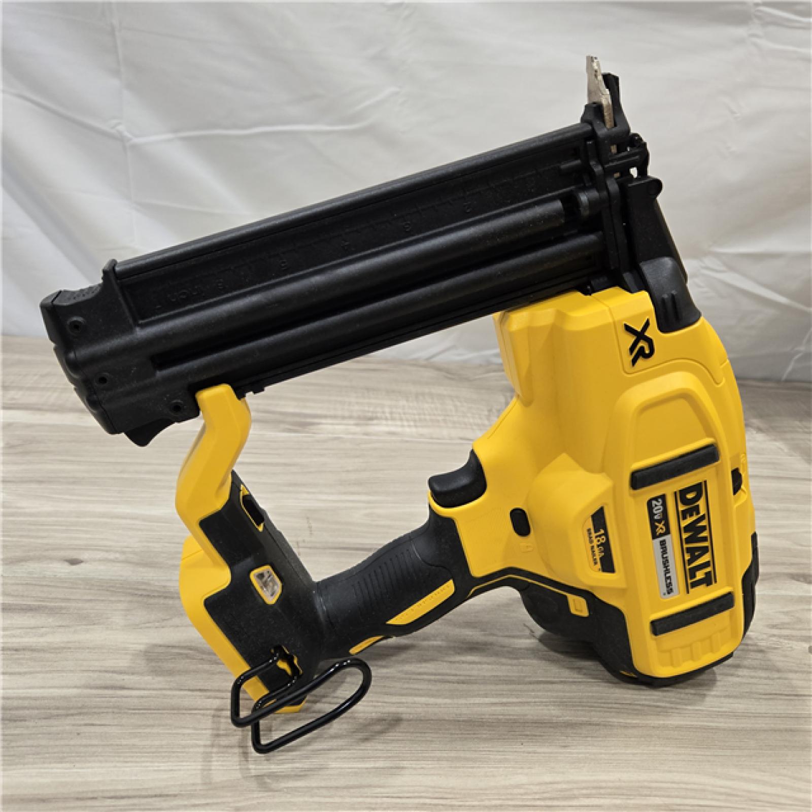 LIKE NEW! - DeWalt 20V MAX XR Electric Cordless 18-Gauge Brad Nailer (Tool Only)
