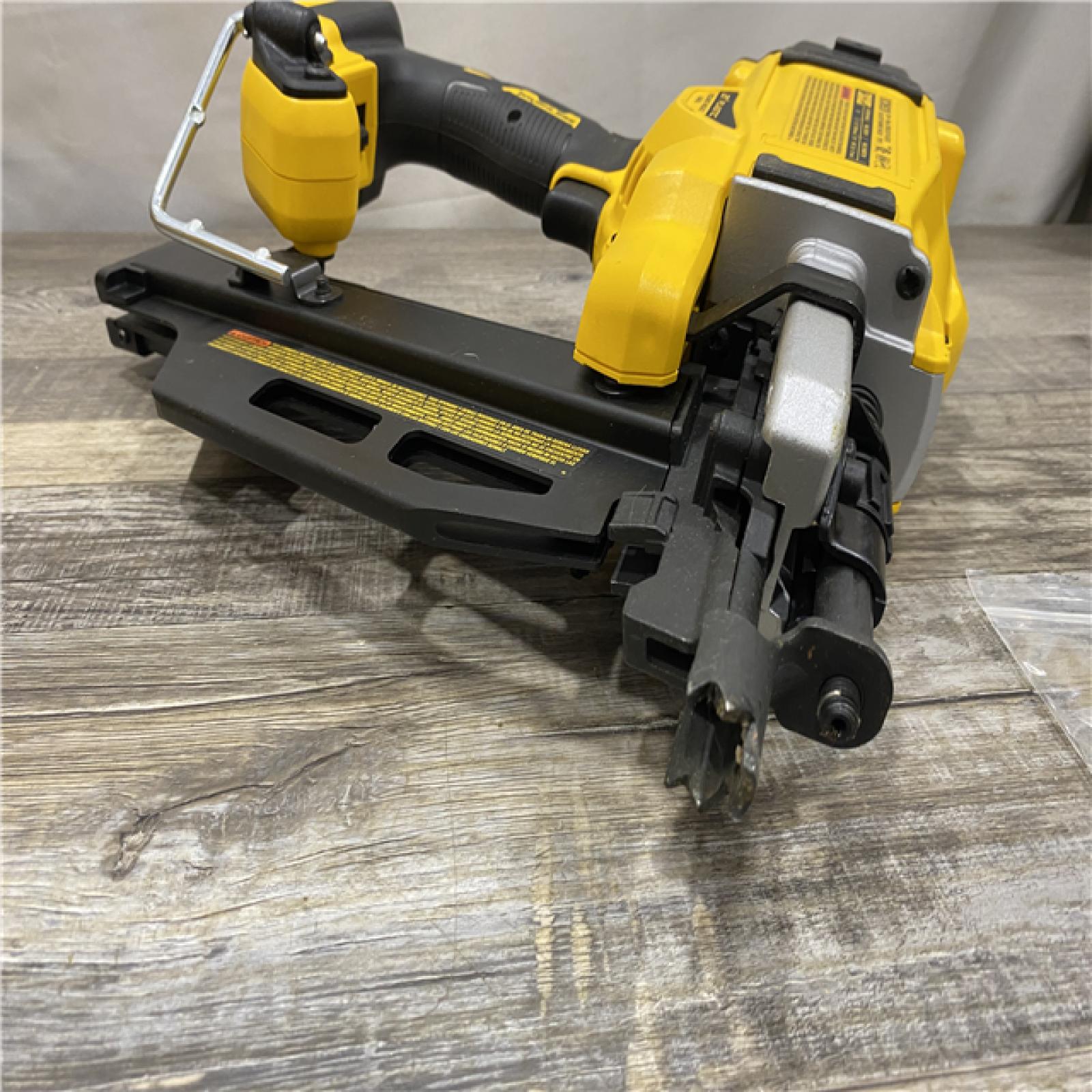 AS-IS DEWALT 20-Volt 21° Cordless Framing Nailer (Tool-Only)
