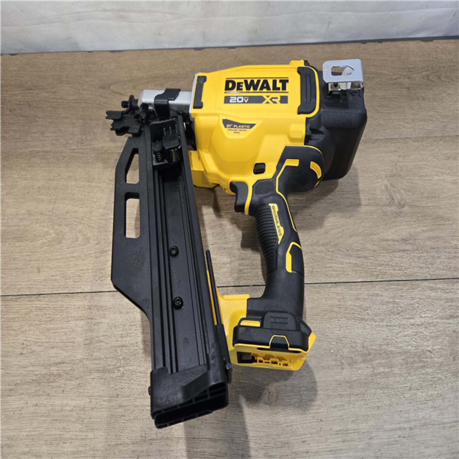 AS-IS DEWALT 20-Volt 21° Cordless Framing Nailer (Tool-Only)