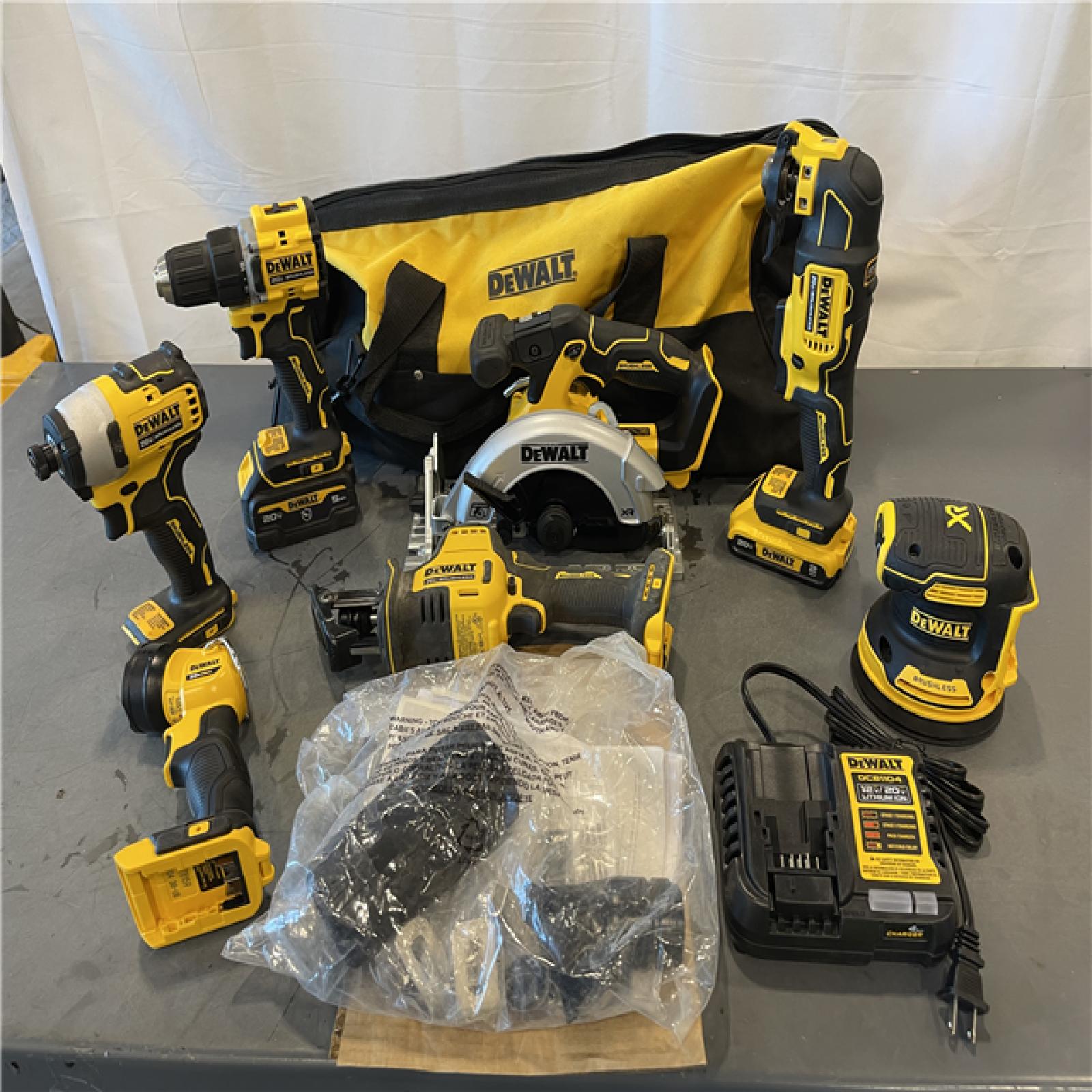 AS-IS - DEWALT 20-Volt MAX Lithium-Ion Cordless 7-Tool Combo Kit