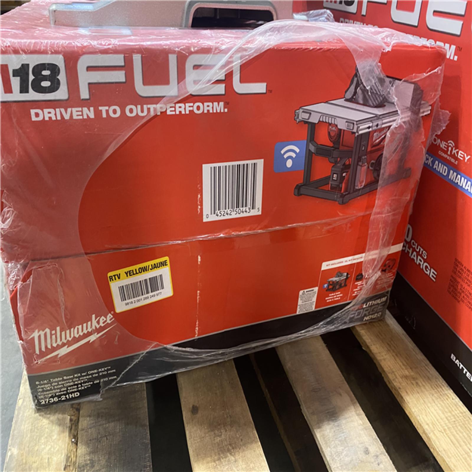NEW- Milwaukee M18 FUEL ONE-KEY Lithium-Ion Brushless Cordless 8-1/4 Table Saw Kit