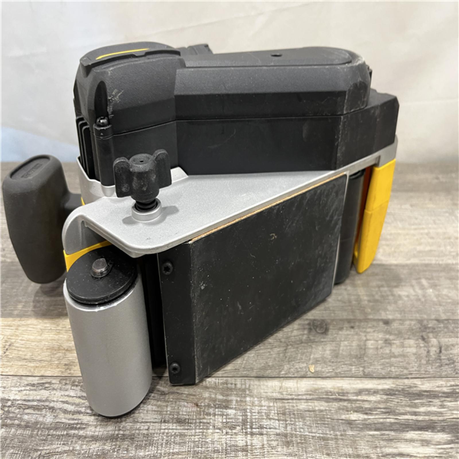 AS-IS DEWALT 20V MAX* XR Brushless Cordless Belt Sander (Tool-Only)
