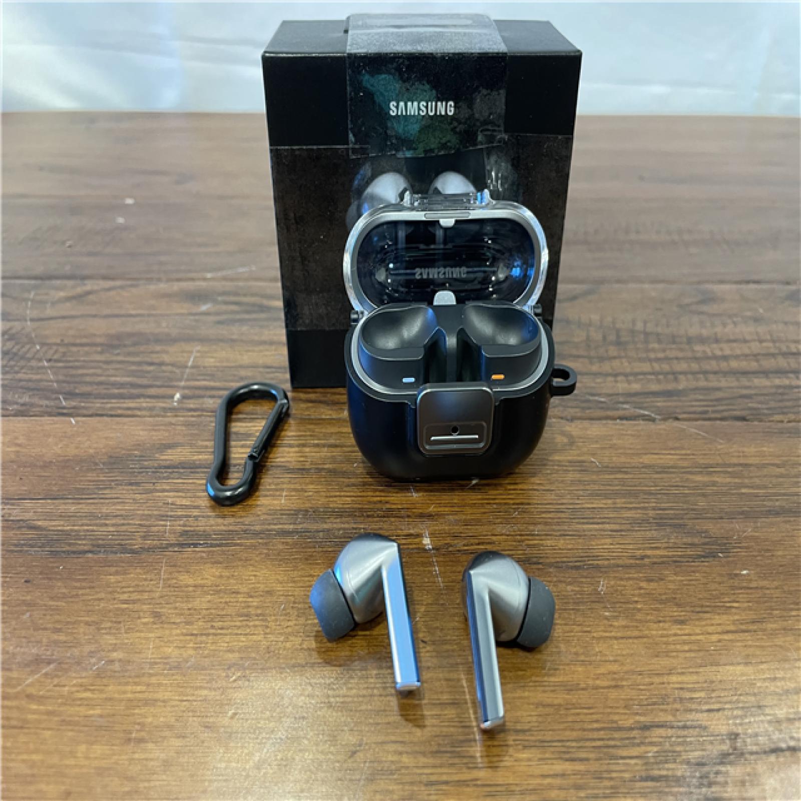 AS-IS Samsung Galaxy Buds3 Pro - Silver