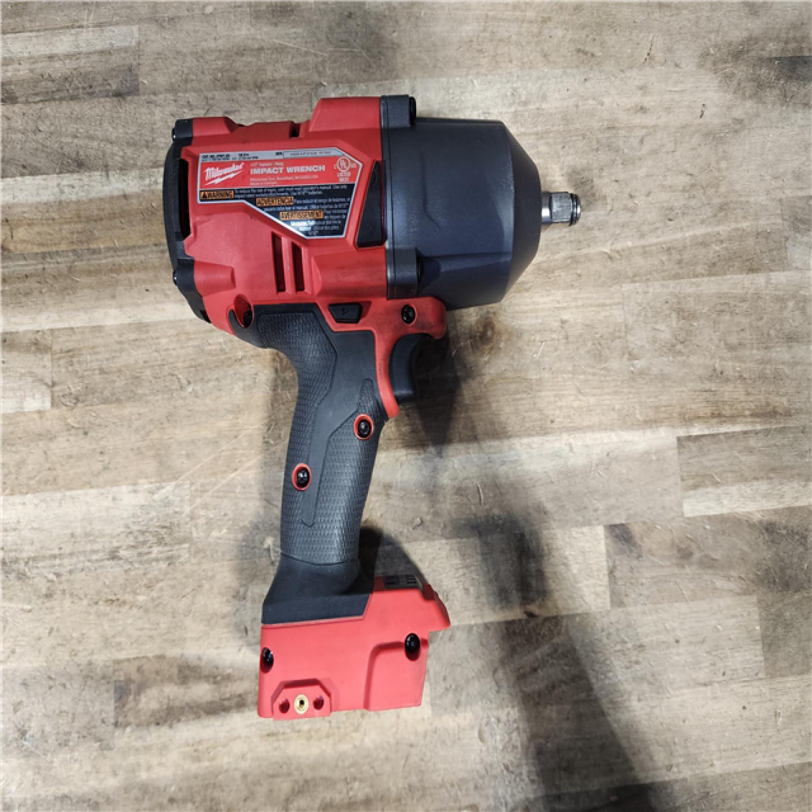 HOUSTON LOCATION - AS-IS Milwaukee M18 FUEL 1/2 in. Cordless Brushless Impact Wrench Kit (Battery & Charger)