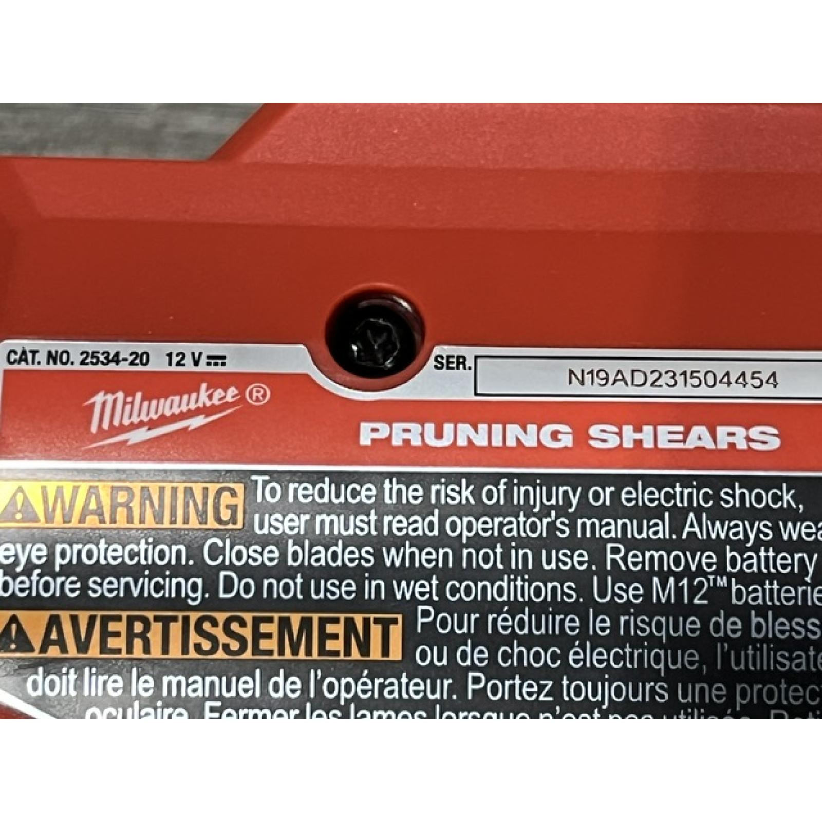 AS-IS Milwaukee 12V Cordless Brushless Pruner Shears Kit