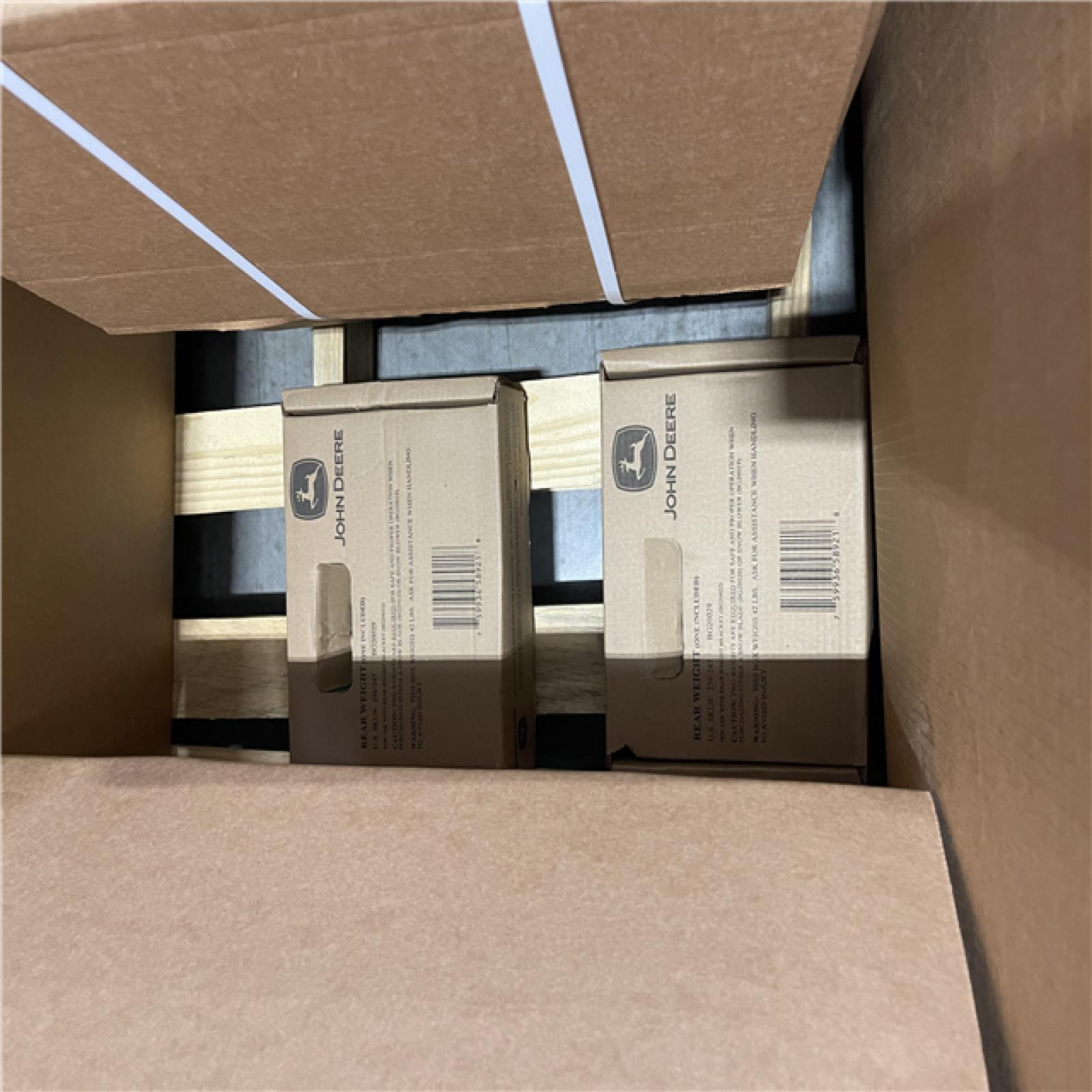 DALLAS LOCATION -AS-IS John Deere Zero-Turn Mower 42 in. 6.5 Bushel Twin Bagger