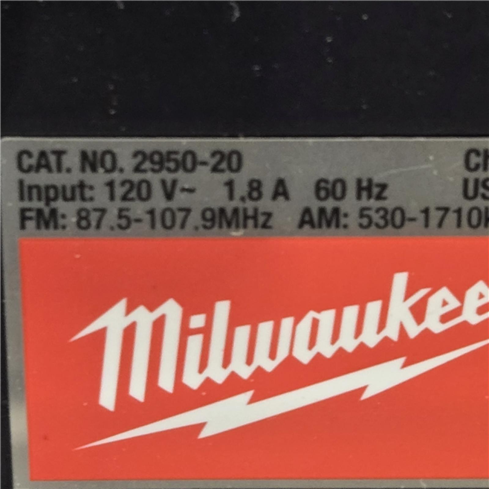 AS-IS Milwaukee 2950-20 18V M18 PACKOUT Cordless Radio + Charger (Tool Only)