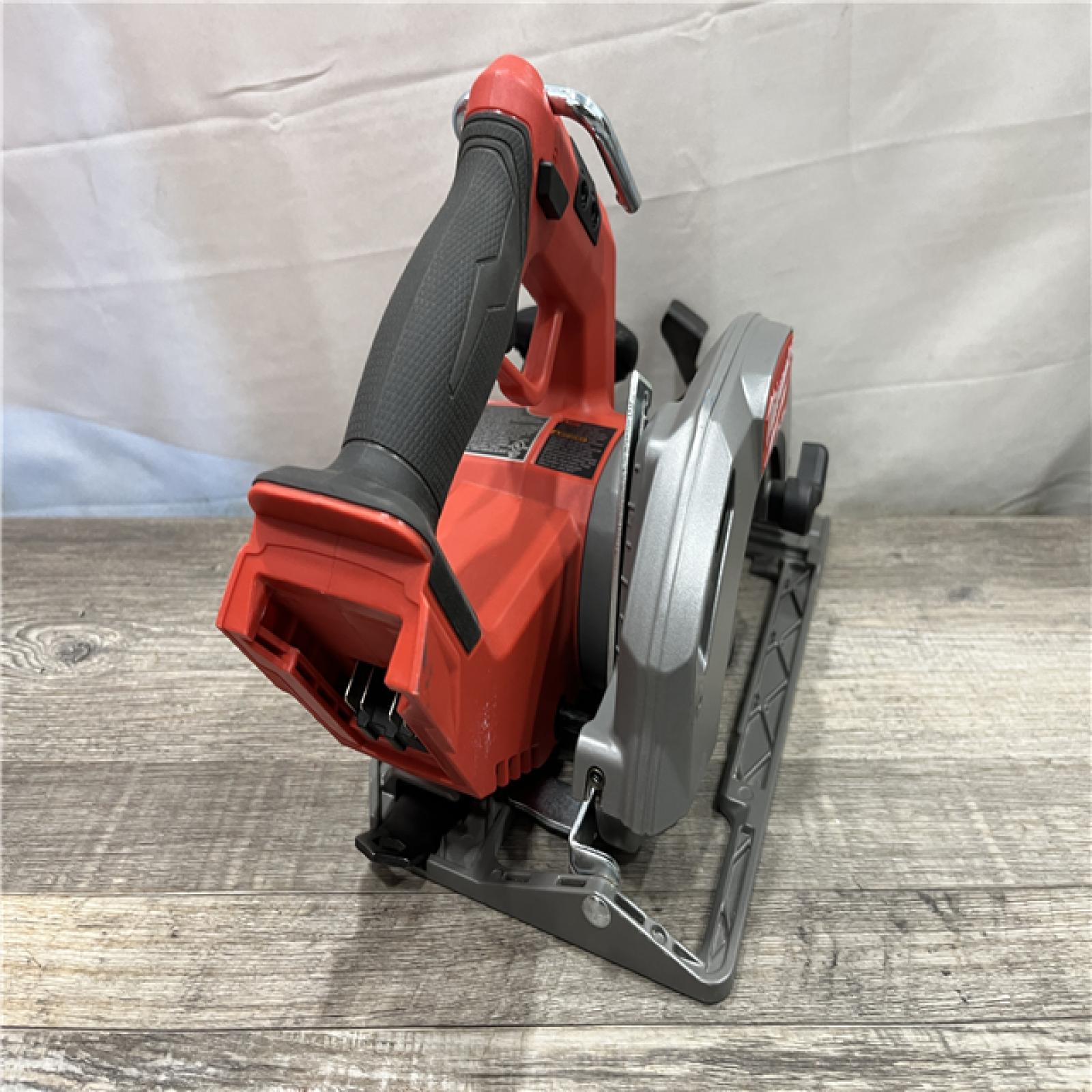 AS-IS Milwaukee FUEL 18V Lithium-Ion Brushless Cordless 7-1/4 in. Circular Saw (Tool-Only)