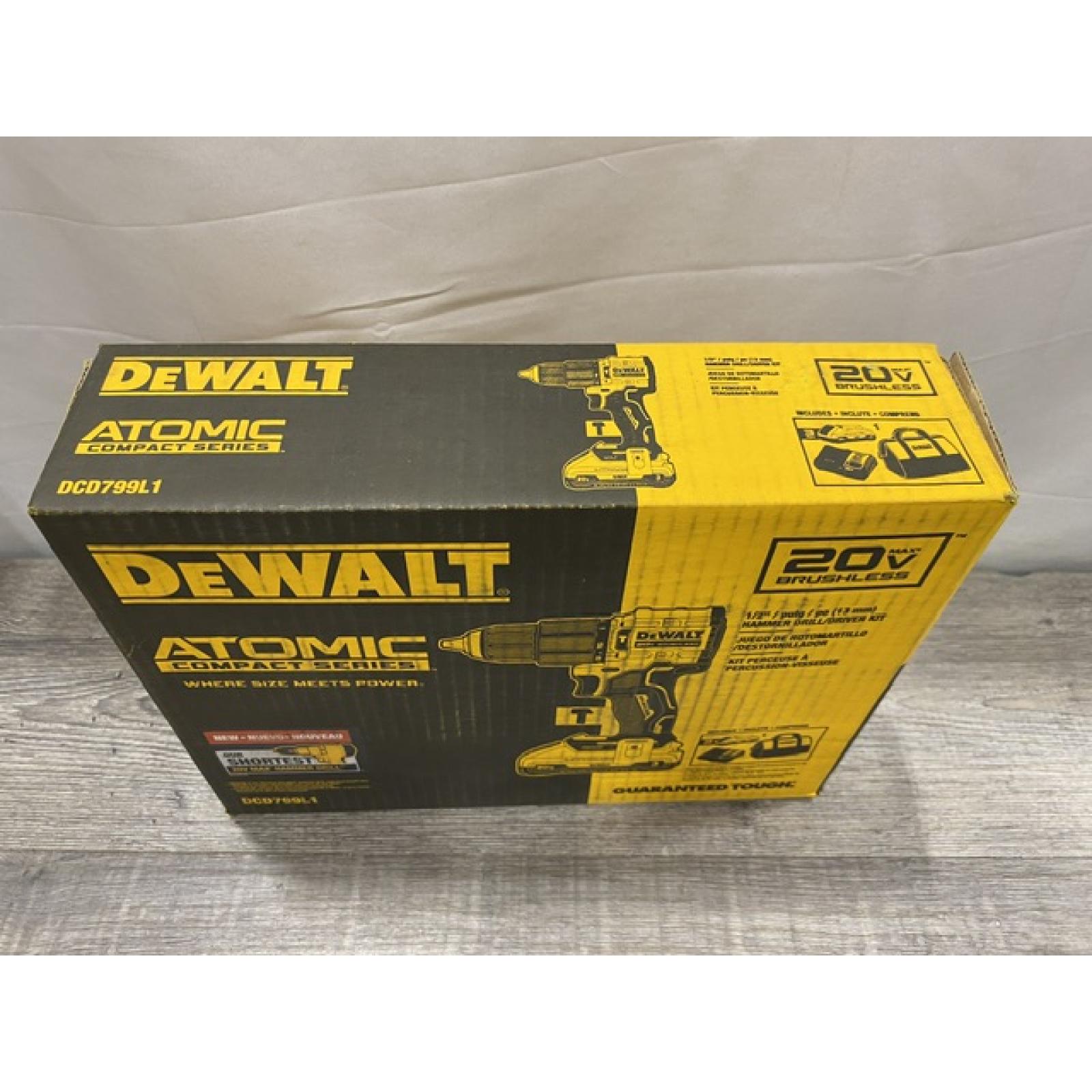 NEW - DEWALT ATOMIC 20-Volt Lithium-Ion Cordless 1/2 in. Compact Hammer Drill Kit