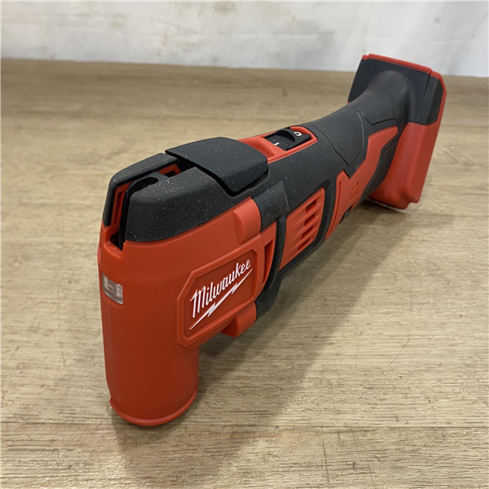 AS-IS Milwaukee FUEL 18V Lithium-Ion Cordless Brushless Oscillating Multi-Tool (Tool-Only)