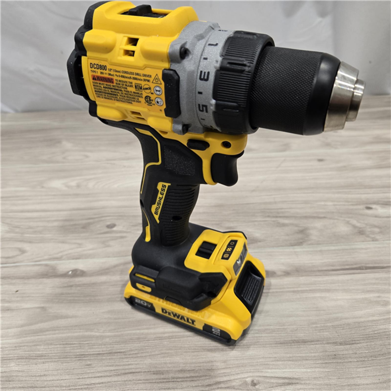 LIKE NEW! - DEWALT 20V MAX XR Cordless Drill/Driver, ATOMIC Impact Driver 2 Tool Combo Kit
