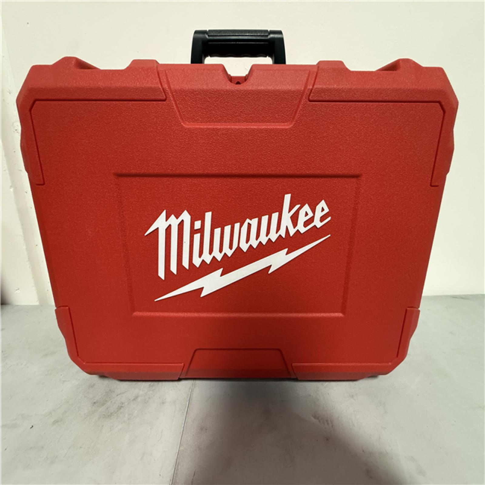 California NEW Milwaukee Force Logic M18 Press Tool Kit /One-Key  1/2 - 2 CTS-V Jaws, Includes (2) Batteries, Charger and Hard Case