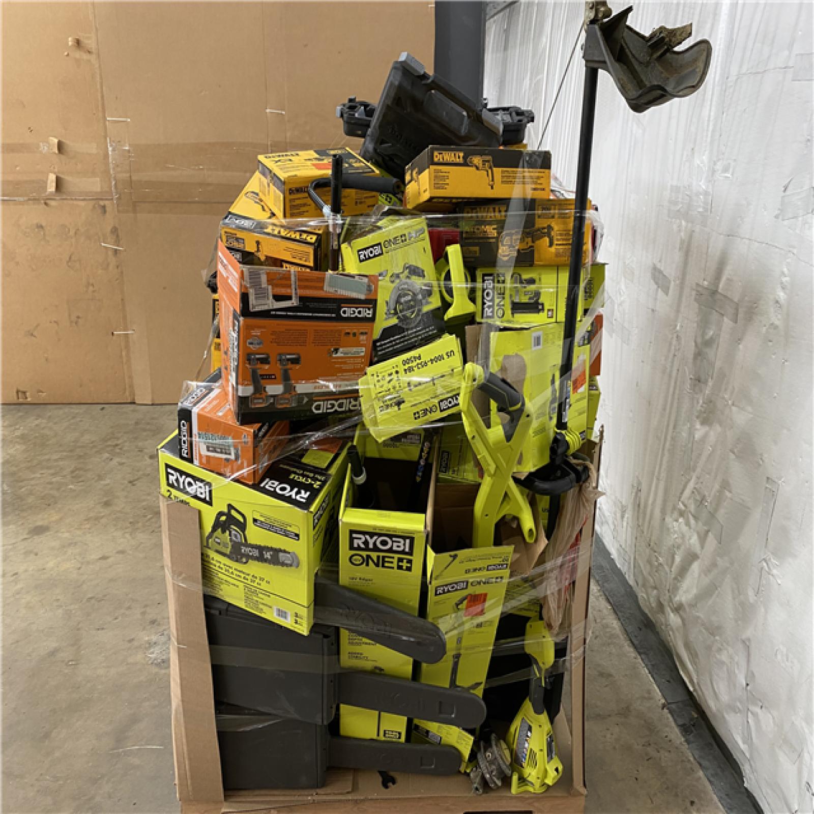 Houston Location AS IS - Tool Pallet