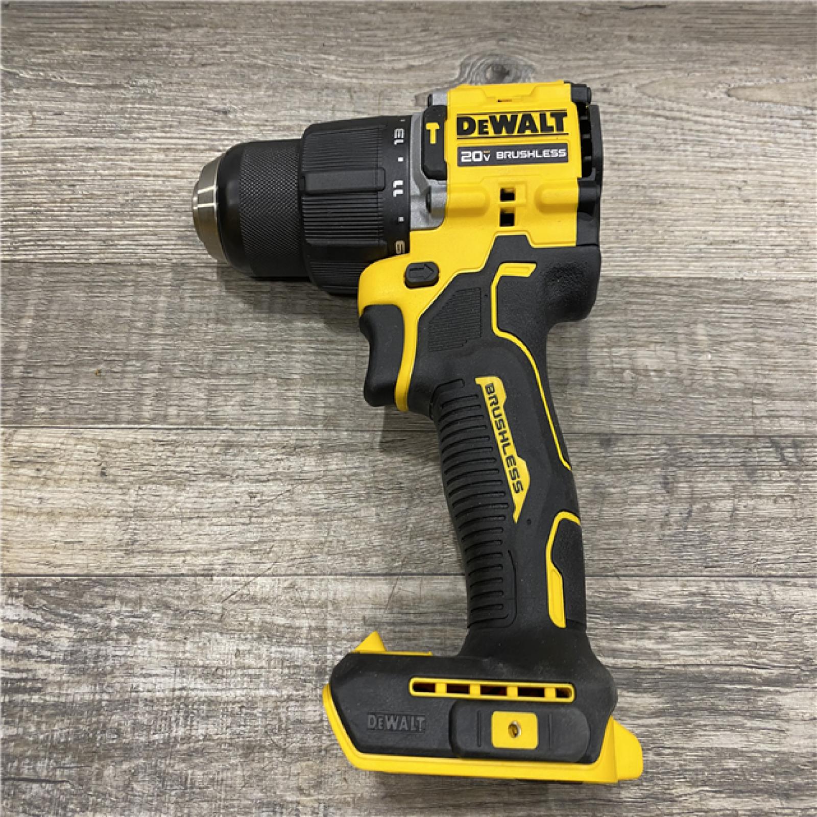 AS-IS DEWALT ATOMIC 20V Lithium-Ion Cordless 1/2 in. Hammer Drill Kit