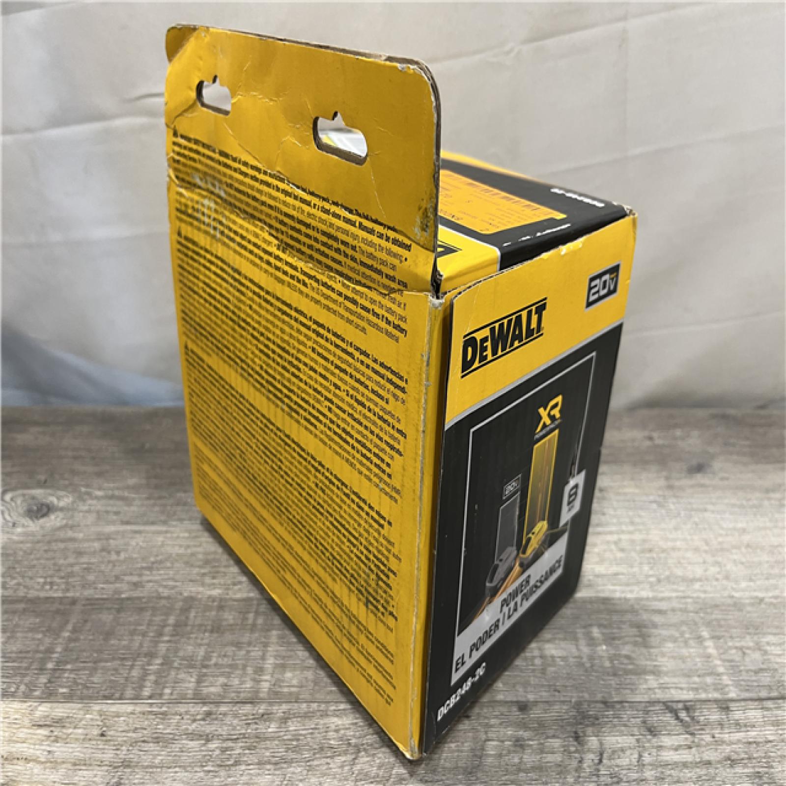 NEW - DEWALT 20V XR Lithium-Ion Starter Pack with 8.0 Ah and 4.0 Ah Battery Packs and Charger