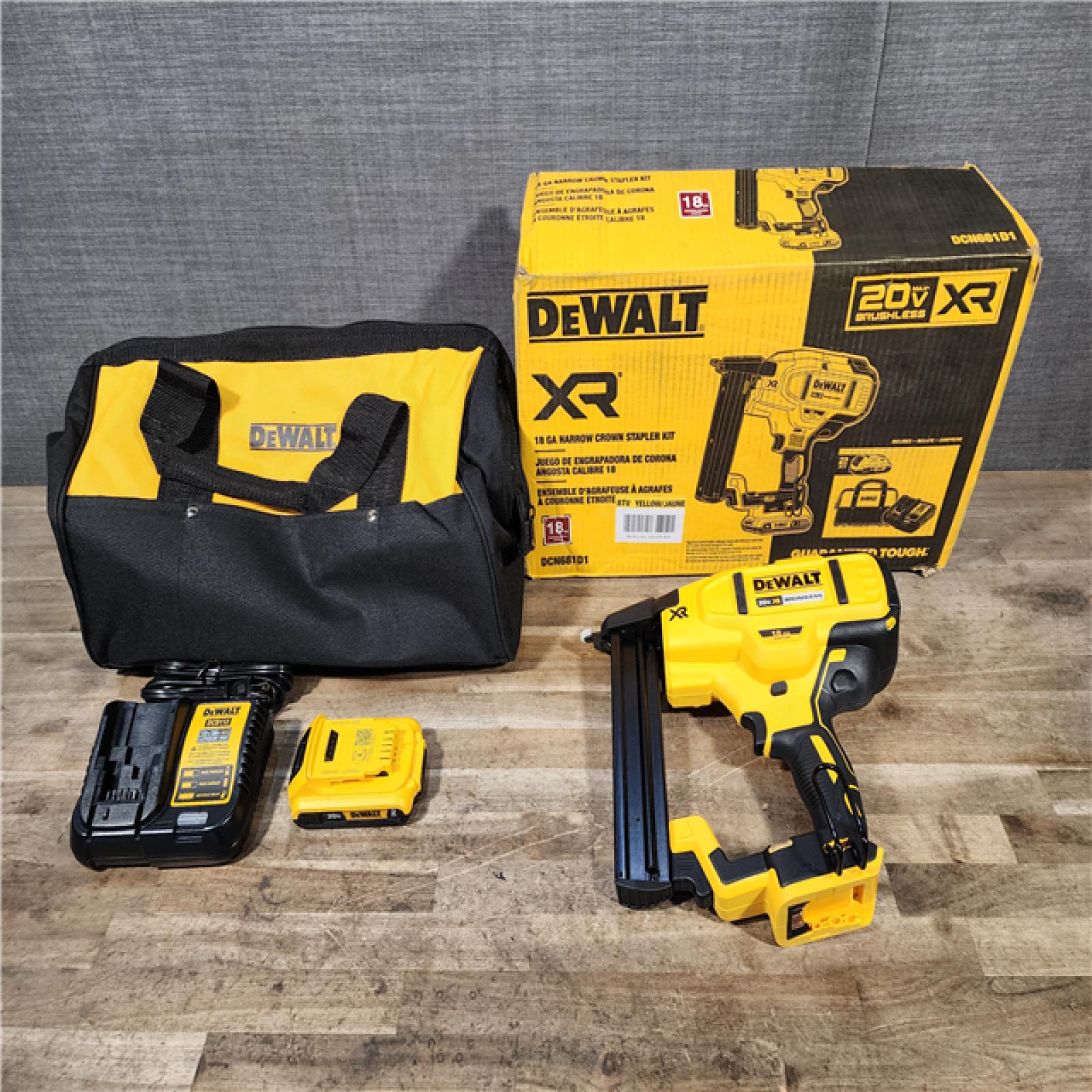 HOUSTON LOCATION - AS-IS DeWALT DCN681D1 20V MAX 18ga Cordless Brushless Narrow Crown Stapler Kit w/ BATTERY & CHARGER