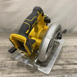 AS-IS DEWALT 20-Volt MAX 7-1/4 in. Cordless Circular Saw (Tool Only)