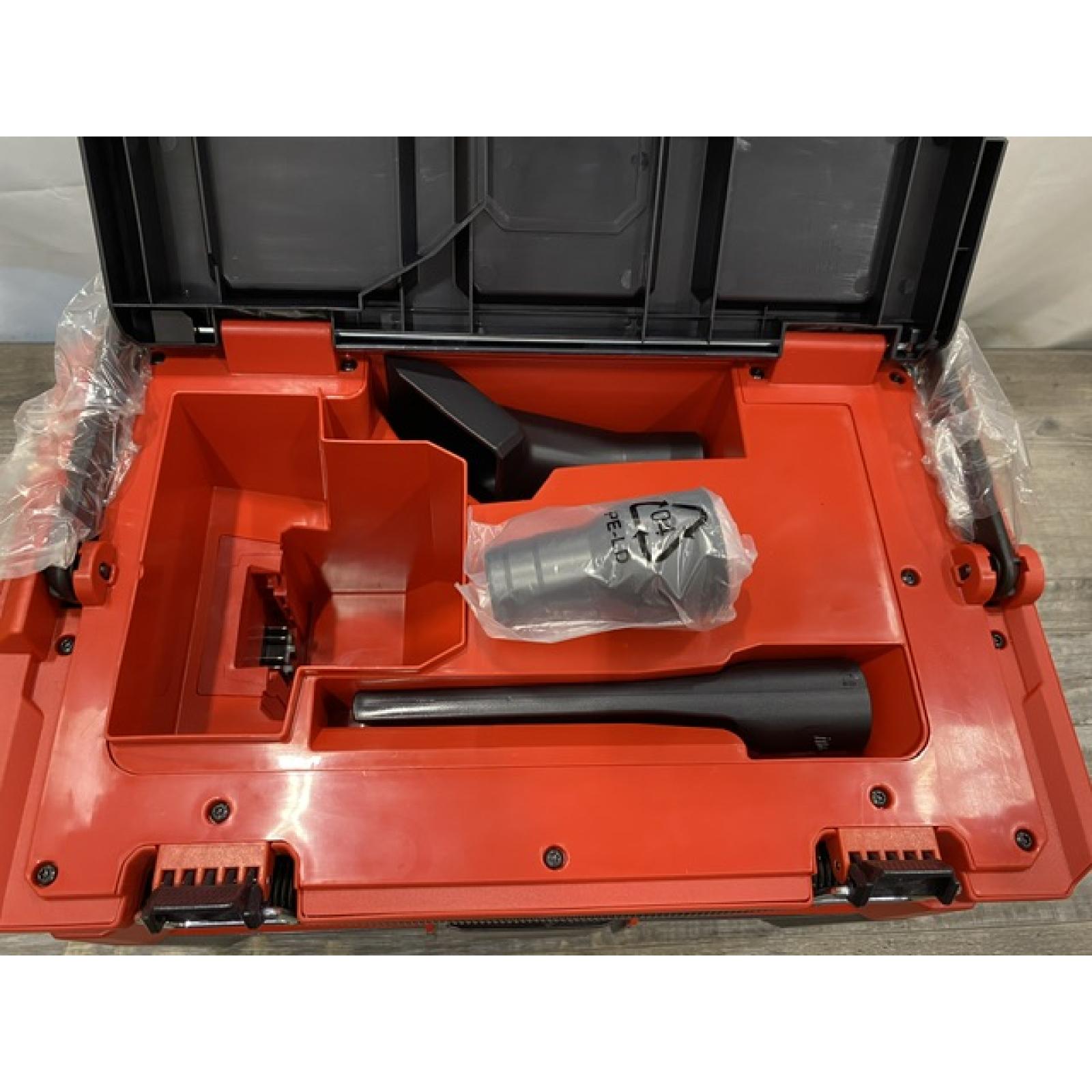 LIKE NEW - Milwaukee  FUEL PACKOUT 18-Volt Lithium-Ion Cordless 2.5 Gal. Wet/Dry Vacuum (Vacuum-Only)