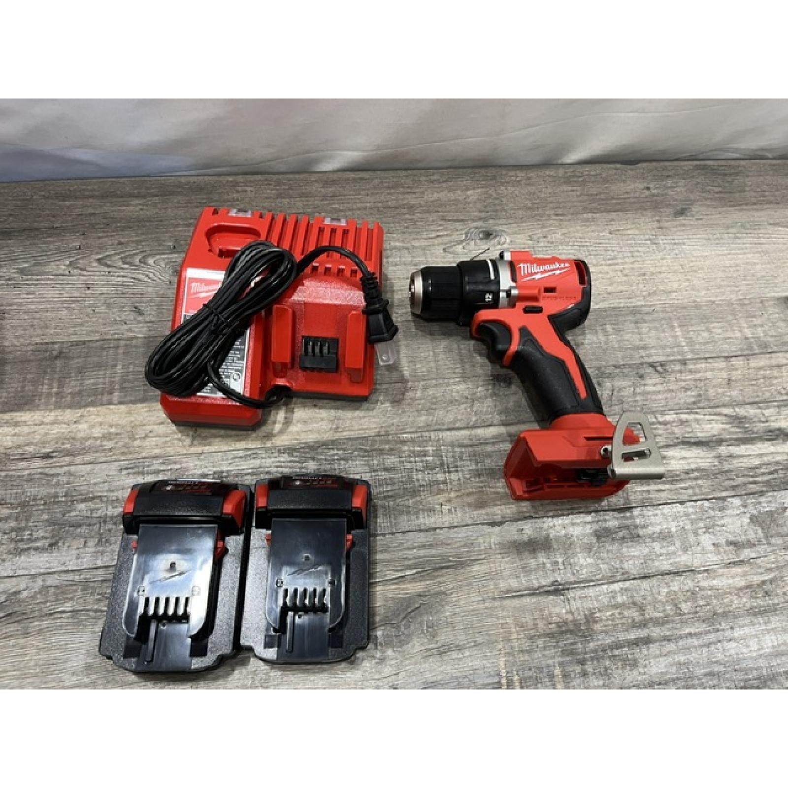 AS-IS Milwaukee 18V Lithium-Ion Brushless Cordless 1/2 in. Compact Drill/Driver Kit
